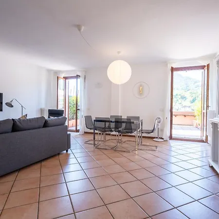 Appartement Sunny With Terrace *