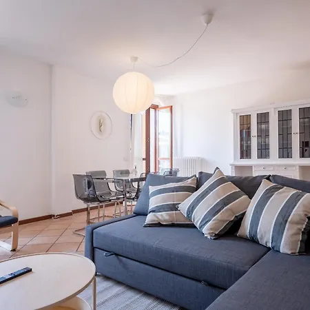 Appartement Sunny With Terrace *